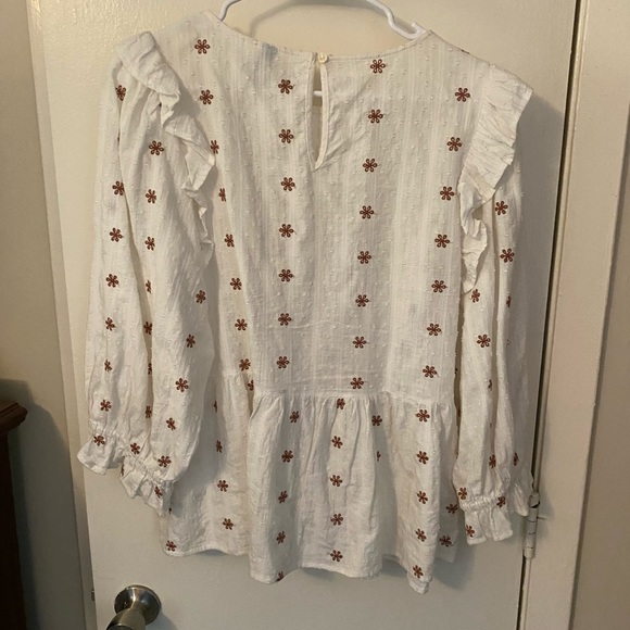 Target Universal Threads Top - Picture 4 of 7